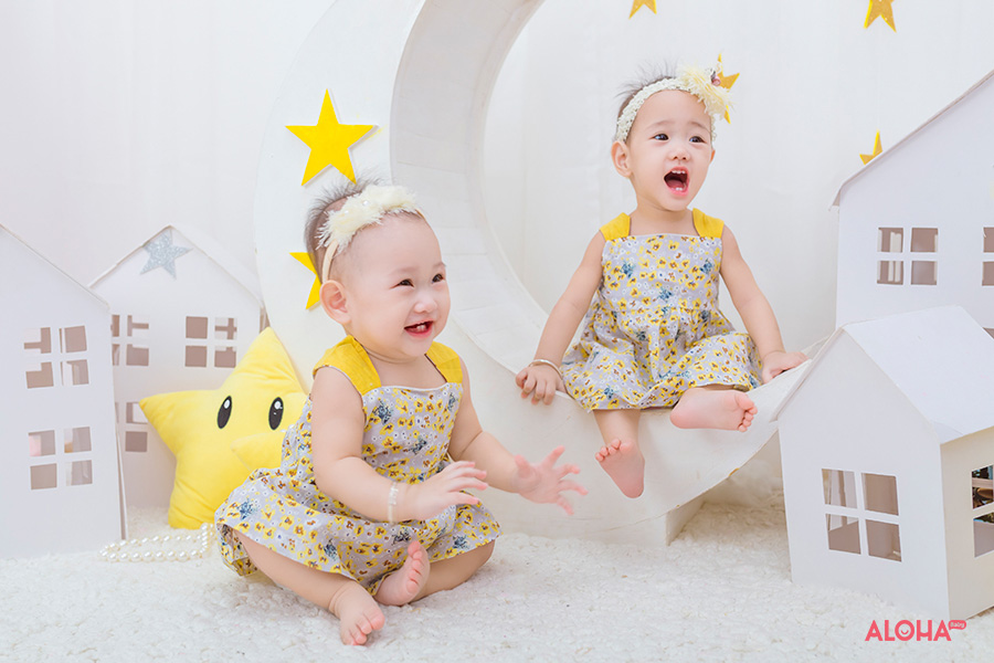 album ảnh bé sinh đôi cực yêu